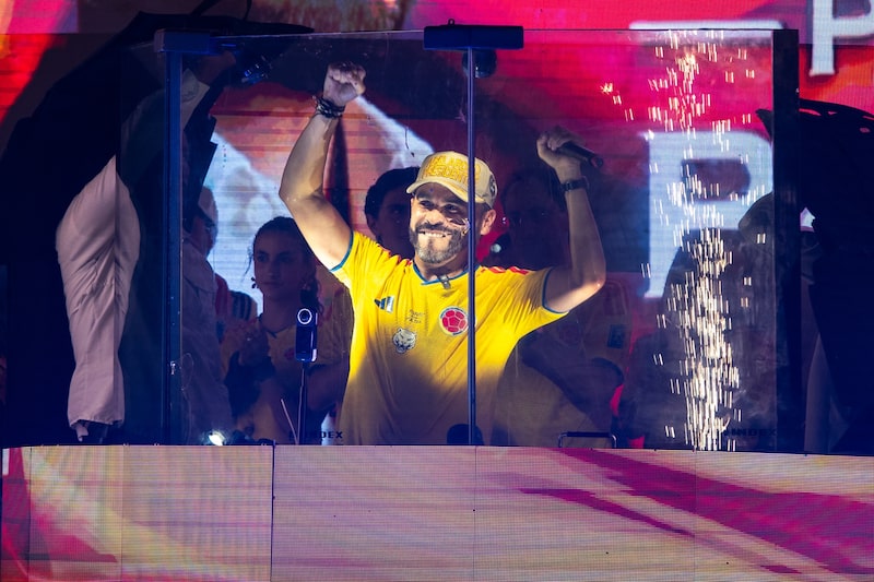 Abelardo de la Espriella durante un mitin la noche electoral en Barranquilla, Colombia, el 31 de mayo. Abelardo de la Espriella durante un mitin la noche electoral en Barranquilla, Colombia, el 31 de mayo.