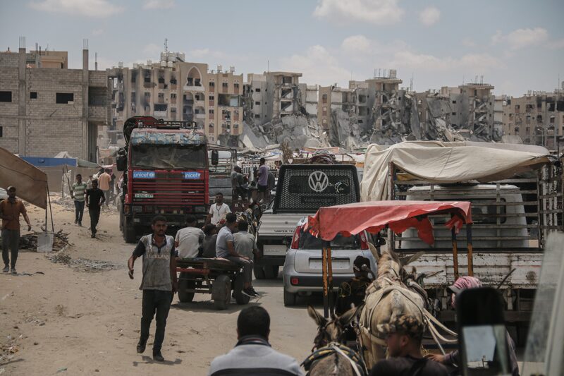 Israel informó la semana pasada de que su déficit de 12 meses se había ampliado hasta el 8,1% del PIB en julio. Israel informó la semana pasada de que su déficit de 12 meses se había ampliado hasta el 8,1% del PIB en julio.