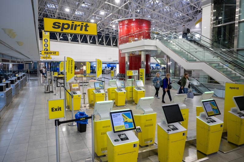 Spirit Shuts Operations After White House Bailout Collapses Spirit Shuts Operations After White House Bailout Collapses