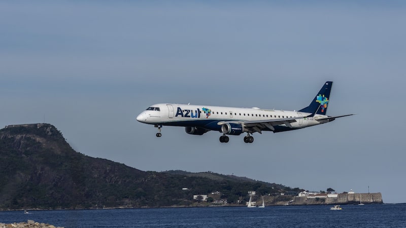 Azul obtém aprovação de tribunal dos EUA para plano de reestruturação Azul obtém aprovação de tribunal dos EUA para plano de reestruturação