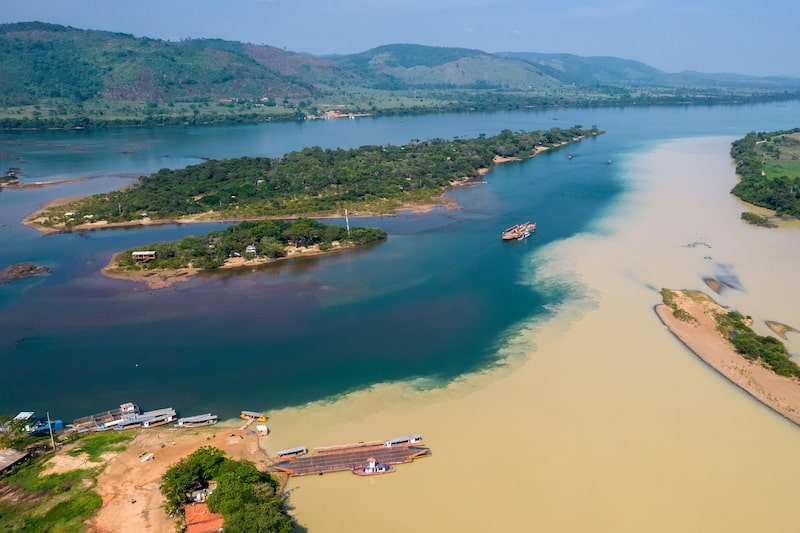 Transporte fluvial na Amazônia Transporte fluvial na Amazônia