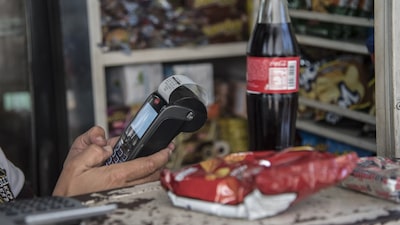 Bancos y fintechs, ¿amigos o rivales? Pocas alianzas pese a beneficios Bancos y fintechs, ¿amigos o rivales? Pocas alianzas pese a beneficios