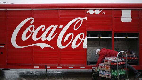 Consumidores siguen eligiendo a Coca-Cola: supera previsiones pese a precios más altos Consumidores siguen eligiendo a Coca-Cola: supera previsiones pese a precios más altos