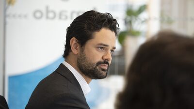 Legacy ‘vira a mão’ no câmbio e fica vendida no real e na bolsa brasileira Legacy ‘vira a mão’ no câmbio e fica vendida no real e na bolsa brasileira