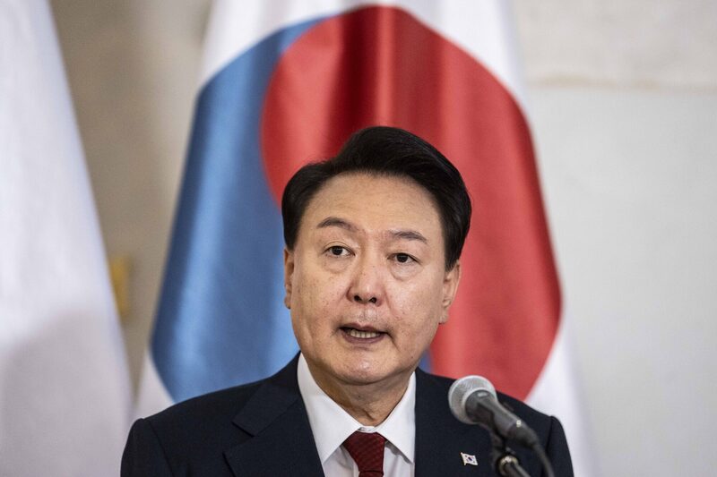Yoon Suk Yeol ha ignorado repetidamente la orden de la CIO de comparecer ante la agencia. Yoon Suk Yeol ha ignorado repetidamente la orden de la CIO de comparecer ante la agencia.