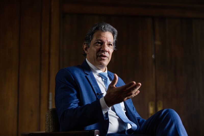 Fernando Haddad concedeu entrevista coletiva nesta sexta (23) para falar do aumento do IOF anunciado na véspera Fernando Haddad concedeu entrevista coletiva nesta sexta (23) para falar do aumento do IOF anunciado na véspera