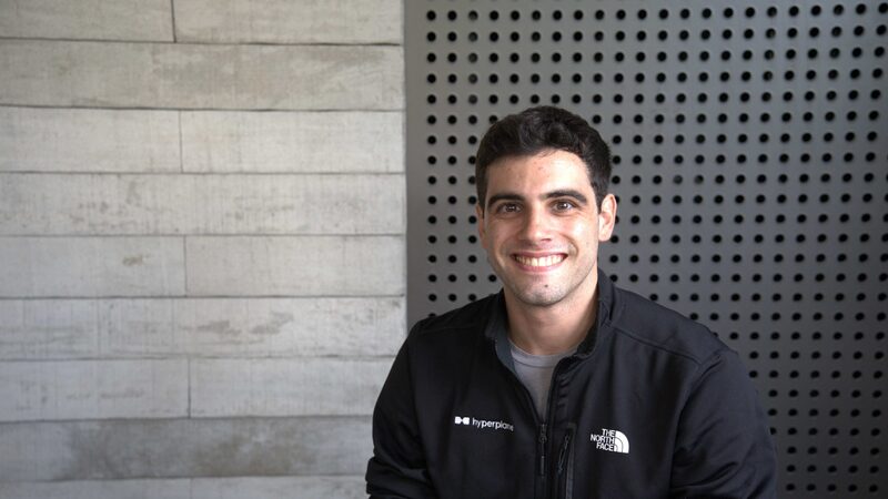 Este brasileiro ganhou uma bolsa de Peter Thiel para largar Stanford e empreender Este brasileiro ganhou uma bolsa de Peter Thiel para largar Stanford e empreender