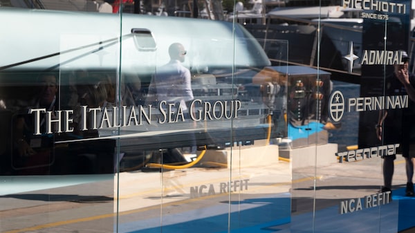 Fabricante italiana de iates de luxo pede € 180 mi a clientes para concluir encomendas Fabricante italiana de iates de luxo pede € 180 mi a clientes para concluir encomendas