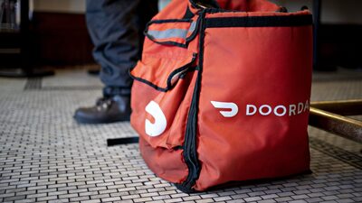 Bilionários do delivery veem fortuna desaparecer após bonança na pandemia Bilionários do delivery veem fortuna desaparecer após bonança na pandemia