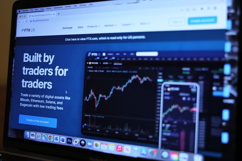 Implosões e escândalos dos últimos meses destruíram os principais argumentos dos defensores de cripto e praticamente eliminaram a ideia de Bitcoin como um “porto seguro” Implosões e escândalos dos últimos meses destruíram os principais argumentos dos defensores de cripto e praticamente eliminaram a ideia de Bitcoin como um “porto seguro”