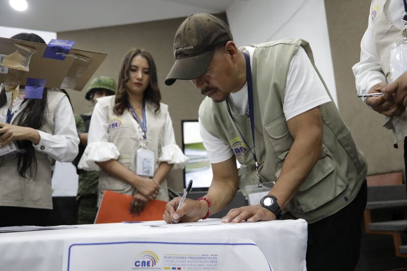 Instalación de las Juntas Receptoras del Voto Móviles para el Voto en Casa el 18 de agosto de 2023. Instalación de las Juntas Receptoras del Voto Móviles para el Voto en Casa el 18 de agosto de 2023.