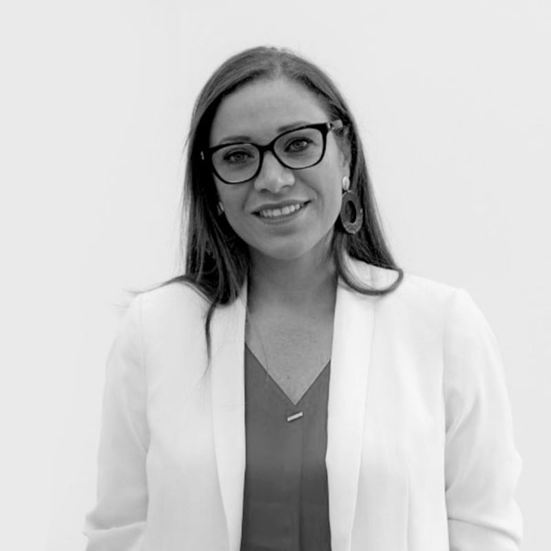 Mónica Hernández. Mónica Hernández.