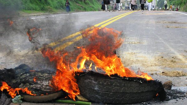 Ecuador inicia la semana con protestas; el Gobierno llama al diálogo Ecuador inicia la semana con protestas; el Gobierno llama al diálogo