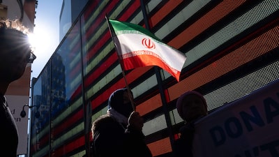 EAU y Qatar buscan una coalición para frenar la ofensiva de Trump en Irán EAU y Qatar buscan una coalición para frenar la ofensiva de Trump en Irán