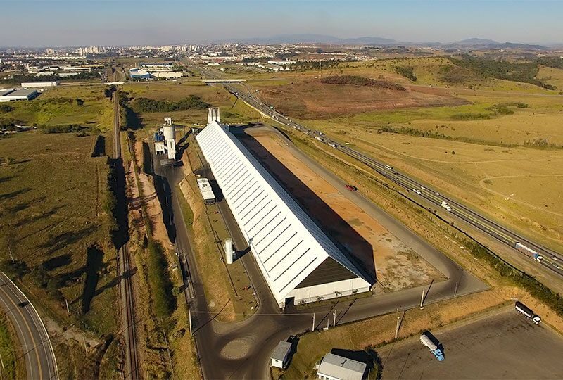 Brasil Carbonos, sediada em Cosmópolis (SP), tem filial em Taubaté (SP) Brasil Carbonos, sediada em Cosmópolis (SP), tem filial em Taubaté (SP)