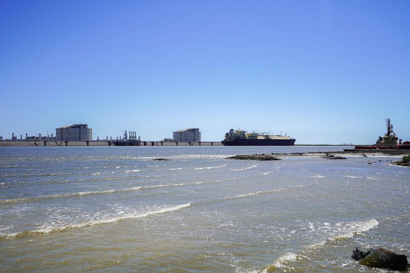 La empresa exportadora de GNL de EE.UU. solicita una orden judicial contra Kiewit La empresa exportadora de GNL de EE.UU. solicita una orden judicial contra Kiewit