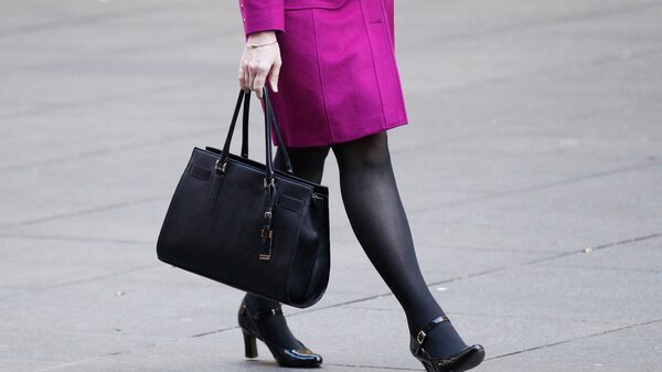 Salarios de mujeres crecen más en EE.UU., pero no están a la par de los hombres Salarios de mujeres crecen más en EE.UU., pero no están a la par de los hombres