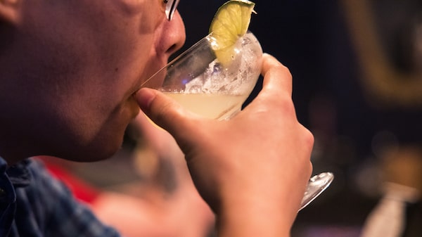 Queda do consumo de álcool e preocupação com a saúde desafiam a indústria de bebidas Queda do consumo de álcool e preocupação com a saúde desafiam a indústria de bebidas