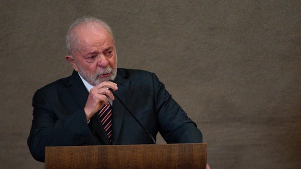 Petrobras Heads for Two-Month Business Plan Review Under Lula Petrobras Heads for Two-Month Business Plan Review Under Lula