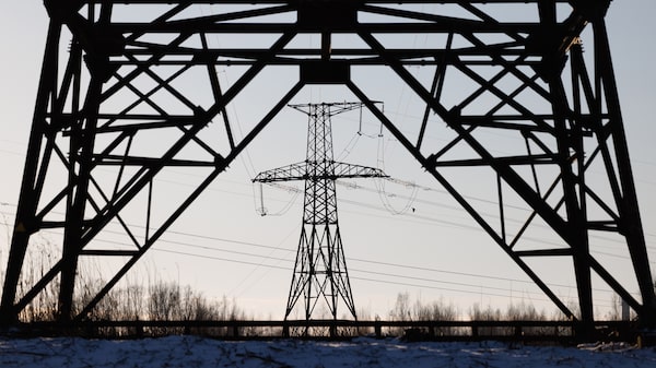 Fibra de CFE financiará inversiones en redes eléctricas hasta por US$3.500 millones Fibra de CFE financiará inversiones en redes eléctricas hasta por US$3.500 millones