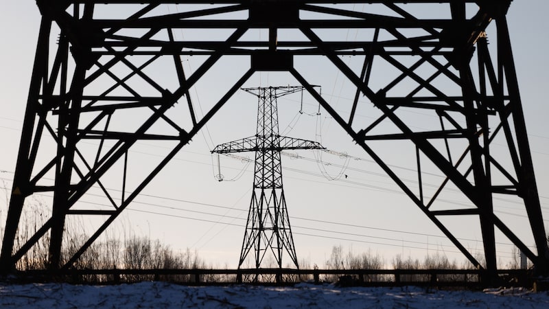 Fibra de CFE financiará inversiones en redes eléctricas hasta por US$3.500 millones Fibra de CFE financiará inversiones en redes eléctricas hasta por US$3.500 millones