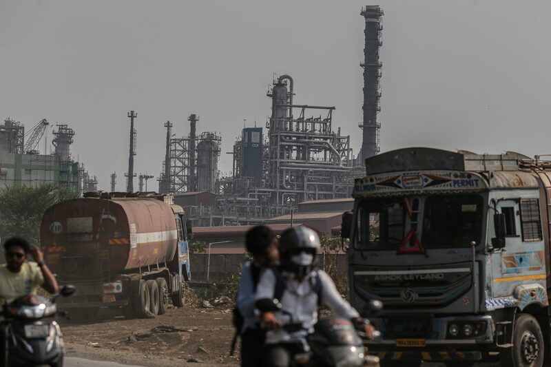 India Refineries As Trumps Russian Oil Threat Pushes India to Seek Alternatives India Refineries As Trumps Russian Oil Threat Pushes India to Seek Alternatives