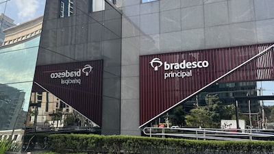 Risco fiscal pesa mais para ações brasileiras do que tarifas, diz Bradesco BBI Risco fiscal pesa mais para ações brasileiras do que tarifas, diz Bradesco BBI