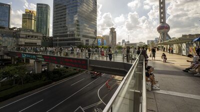 El dólar sube y los mercados se mantienen cautelosos mientras esperan el discurso de Powell El dólar sube y los mercados se mantienen cautelosos mientras esperan el discurso de Powell