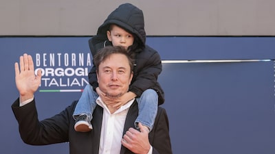 Como Elon Musk se tornou a maior atração de um festival político na Itália Como Elon Musk se tornou a maior atração de um festival político na Itália