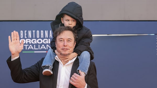 Como Elon Musk se tornou a maior atração de um festival político na Itália Como Elon Musk se tornou a maior atração de um festival político na Itália