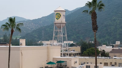 Jueza fija para 2027 el juicio por demandas que buscan frenar la compra de Warner Bros. por Paramount Jueza fija para 2027 el juicio por demandas que buscan frenar la compra de Warner Bros. por Paramount