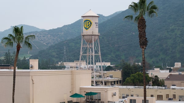 Jueza fija para 2027 el juicio por demandas que buscan frenar la compra de Warner Bros. por Paramount Jueza fija para 2027 el juicio por demandas que buscan frenar la compra de Warner Bros. por Paramount