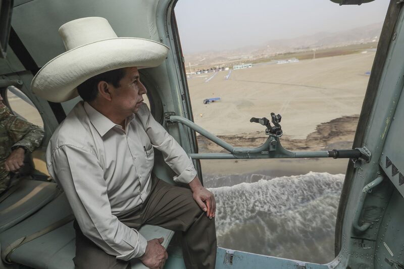 Perú: Financial Times critica gestión de Castillo y sugiere nuevas elecciones. Perú: Financial Times critica gestión de Castillo y sugiere nuevas elecciones.