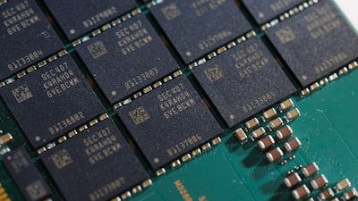 Huelga de trabajadores de Samsung levanta alertas: sus acciones retroceden frente a SK Hynix Huelga de trabajadores de Samsung levanta alertas: sus acciones retroceden frente a SK Hynix