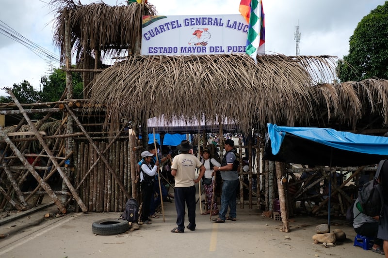Un puesto de control de seguridad en el campamento que protegía al expresidente boliviano Evo Morales, en Lauca N, departamento de Cochabamba, Bolivia, en 2025. Fotógrafo: Manuel Seoane/Bloomberg. Un puesto de control de seguridad en el campamento que protegía al expresidente boliviano Evo Morales, en Lauca N, departamento de Cochabamba, Bolivia, en 2025. Fotógrafo: Manuel Seoane/Bloomberg.