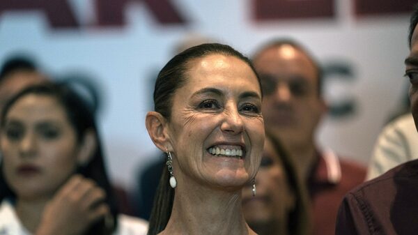 Claudia Sheinbaum renunciará al Gobierno de CDMX para buscar la presidencia de México Claudia Sheinbaum renunciará al Gobierno de CDMX para buscar la presidencia de México