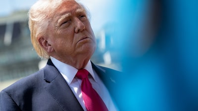 Presidente Trump dice que EE.UU. incautó un barco iraní y le hizo un agujero en la sala de máquinas Presidente Trump dice que EE.UU. incautó un barco iraní y le hizo un agujero en la sala de máquinas