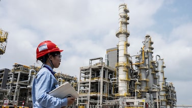 BASF abre fábrica de US$ 11,6 bi na China, mas prevê lucros menores com guerra, diz CEO BASF abre fábrica de US$ 11,6 bi na China, mas prevê lucros menores com guerra, diz CEO