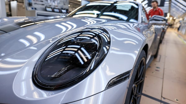 Novo CEO da Porsche enxuga portfólio para manter previsão de lucro e recuperar margens Novo CEO da Porsche enxuga portfólio para manter previsão de lucro e recuperar margens