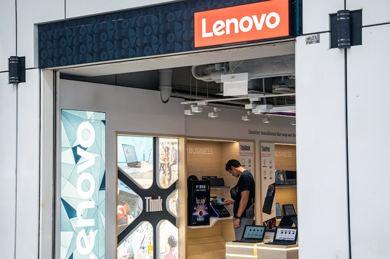 Las ganancias de Lenovo aumentan gracias a la demanda de inteligencia artificial Las ganancias de Lenovo aumentan gracias a la demanda de inteligencia artificial