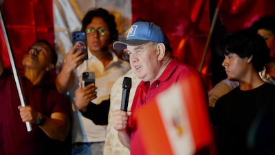 López Aliaga pide elecciones complementarias en Perú en medio de empate técnico con Sánchez López Aliaga pide elecciones complementarias en Perú en medio de empate técnico con Sánchez