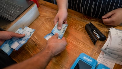 Mercado chileno vuelve a favorecer bonos en pesos por menor presión inflacionaria Mercado chileno vuelve a favorecer bonos en pesos por menor presión inflacionaria