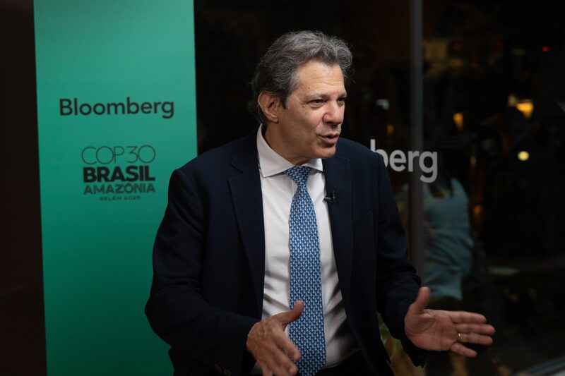 O ministro da Fazenda, Fernando Haddad, disse acreditar que o fundo poderia arrecadar US$ 10 bilhões até o próximo ano O ministro da Fazenda, Fernando Haddad, disse acreditar que o fundo poderia arrecadar US$ 10 bilhões até o próximo ano