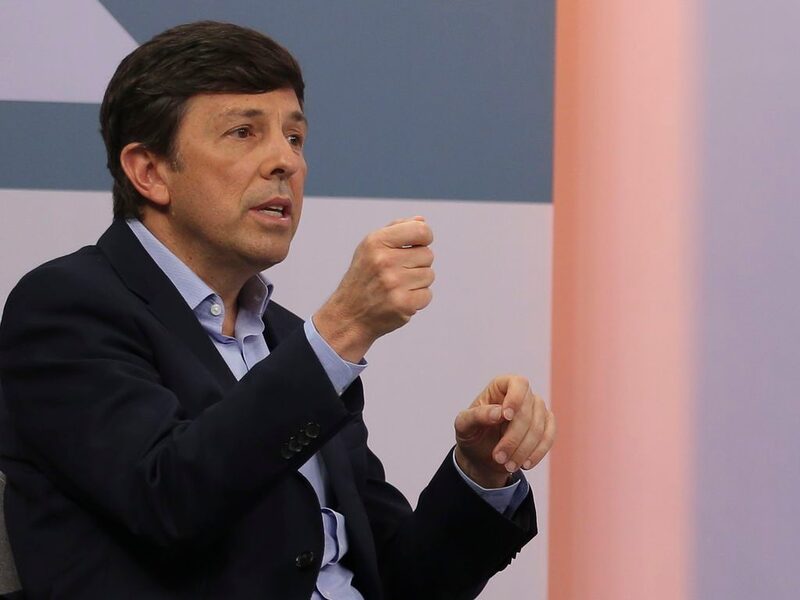 'Apertar o botão Confirma será uma tarefa dificílima' 'Apertar o botão Confirma será uma tarefa dificílima'