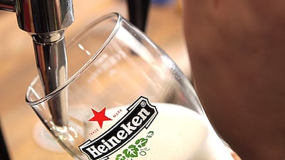 Del vaso a la experiencia: así es como Heineken busca desafiar el dominio de Ambev en Brasil Del vaso a la experiencia: así es como Heineken busca desafiar el dominio de Ambev en Brasil