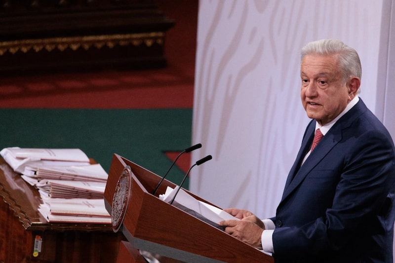 AMLO presenta paquete de reformas 5 de febrero, de 2024 AMLO presenta paquete de reformas 5 de febrero, de 2024