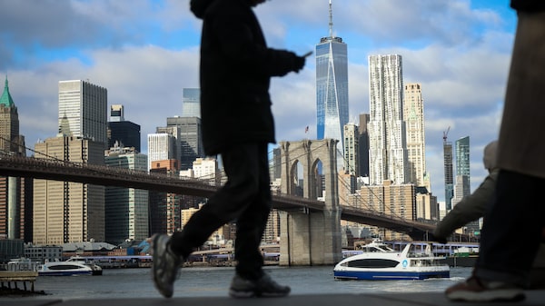 Actividad empresarial en EE.UU. se enfría mientras suben los precios por la guerra de Irán Actividad empresarial en EE.UU. se enfría mientras suben los precios por la guerra de Irán