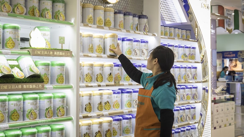 Recall mundial de fórmula infantil desafia plano de renovação de novo CEO da Nestlé Recall mundial de fórmula infantil desafia plano de renovação de novo CEO da Nestlé