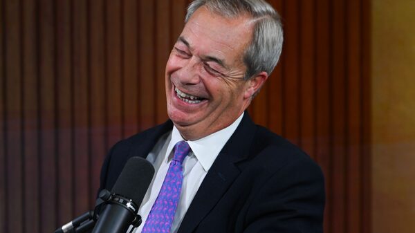 Nigel Farage llega a Davos dispuesto a incomodar a la élite que siempre despreció Nigel Farage llega a Davos dispuesto a incomodar a la élite que siempre despreció