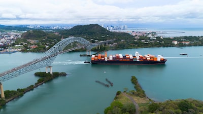 Panamá: de conectar océanos a blindar capitales Panamá: de conectar océanos a blindar capitales